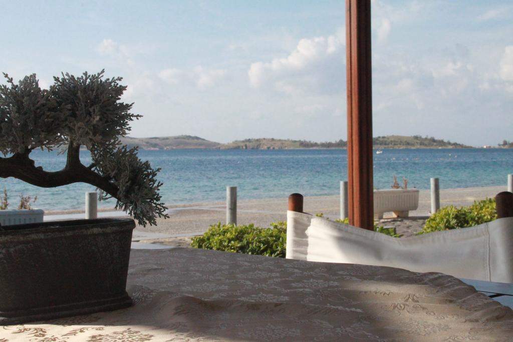 Foca Kumsal Hotel Екстериор снимка